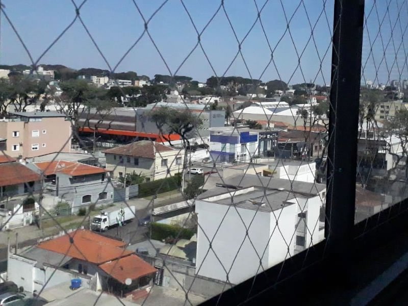 Proteja crianças com rede residencial em Belém